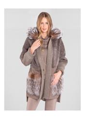 Krótki kożuch damski oversize z kapturem KOZDS-0049-0996(Z21)-02
