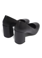 Women's leather black pumps BUTYD-1307-99(Z26), product view from the back on a white background.