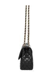 Black quilted chain bag TOREC-0443D-99(W25), side view of the product on a white background.