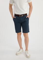 Navy blue men's shorts SZOMT-0029-69(W25) - front view on a model on a white background. Half of the silhouette visible.