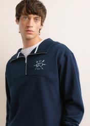 Men's dark navy cotton hoodie BLZMT-0087-7E(Z26), close-up of the product on a model.
