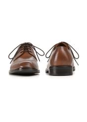 Men's leather brogues in cognac color BUTYM-0500-1F(W26), front and back view of the product on a white background.