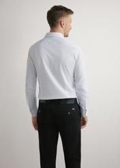 White men's slim shirt KOSMT-0352-0A(W26), back view of the product on the model. Half of the silhouette visible.