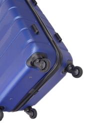 Medium suitcase on wheels WALAB-0067-69-24(W24)-08