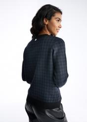 Sweter damski w pepitkę KARDT-0031-99(Z22)-03