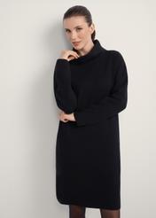 Black turtleneck dress SUKDT-0206A-99(Z25), front view of the product on the model, half of the silhouette visible.