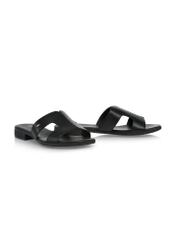 Leather black flip-flops with a small heel BUTYD-1064-99(W24)-02