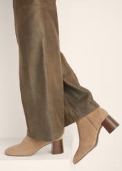 Suede ankle boots with heels in cool beige BUTYD-1218-1K(Z26)