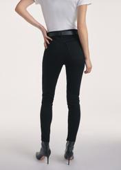 Black women's denim pants JEADT-0010 A-99(Z 25), product visible from the back on the model, half of the silhouette visible.