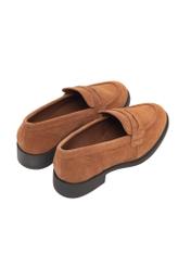 Women's cognac suede moccasins BUTYD-1199-1F(Z26), product view from the back on a white background.