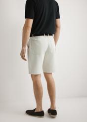 Beige men's shorts SZOMT-0033-1B(W26), back view of the product on the model. Half of the silhouette visible.