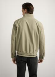 Men's transitional khaki jacket KURMT-0418-1B(W26), product view from the back on the model. Half of the silhouette visible.