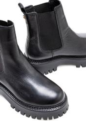 Women's black Chelsea boots BUTYD-1182-99(Z25) - close-up of the detail on a white background.