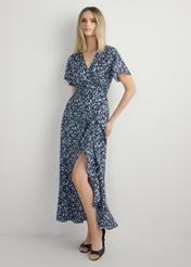 Long floral dress SUKDT-0233-7P(W26), front view of the product on the model. Full body visible.