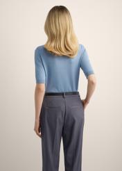 Thin blue sweater with short sleeves SWEDT-0268-7B(Z26), back view of the product on the model. Half of the silhouette visible.
