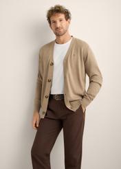 Men's camel-colored cotton cardigan KARMT-0003A-1D(Z26). Front view of the product on a model. Half of the silhouette is visible.
