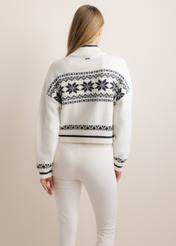 Cream-colored women's sweater with a Norwegian pattern (SWEDT-0273-0B(Z26)), shown from the back on a model. Half-body view.