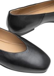 Women's black leather ballet flats BUTYD-1250-99(W26), close-up of the product on a white background.