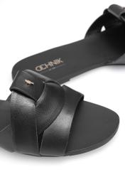 Black women's flip-flops with braid BUTYD-0903C-99(W26), close-up of the product detail on a white background.