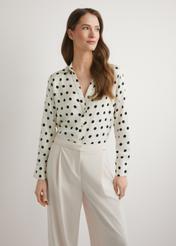 Women's cream polka dot shirt KOSDT-0155-0P(W26), front view of the product on the model. Half of the silhouette visible.