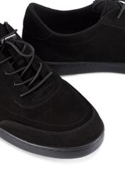 Black men's leather shoes BUTYM-0529-99(W26), close-up of the product detail on a white background.