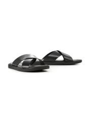 Black men's leather flip-flops BUTYM-0536-99(W26), diagonal product view on a white background.