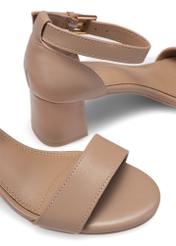 Beige women's leather sandals BUTYD-1179-1B(W26), close-up of the product on a white background.