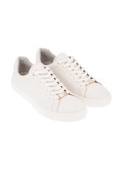 Cream leather women's sneakers BUTYD-1068-0B(Z26). Beveled view of the product, on a white background.