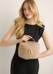 Our model is 179 cm tall and is wearing a size S.