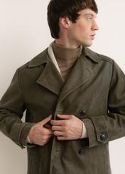 Men's khaki leather coat (model KURMS-0409A-8D(Z26)), front view on a model. Half-body shot.