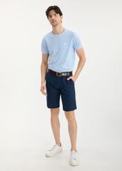 Navy blue linen men's shorts SZOMT-0030-68(W25), front product view on the model. Full silhouette visible.