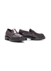 Burgundy women's croco moccasins BUTYD-1189-90(Z25), diagonal product view on white background.