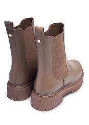 Women's leather Chelsea boots in cool beige color BUTYD-1120-1K(Z26), product view from the back on a white background.