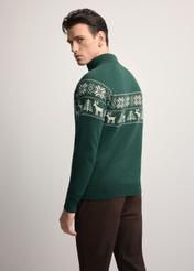 Green men's cotton sweater SWEMT-0178-54(Z25), back view of the product on the model. Half of the silhouette visible.