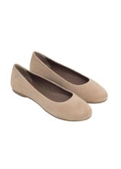 Women's suede ballet flats in cool beige color BUTYD-1286-1K(Z26), diagonal view of the product on a light background.