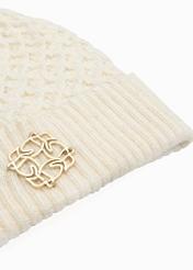 Cream women's hat CZADT-0195A-16(Z25) - close-up of the detail on a white background.