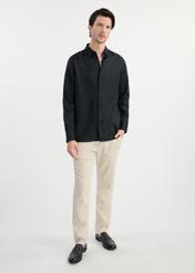 Black linen men's shirt KOSMT-0321-99(W25) - front product view on model on white background. Full silhouette visible.