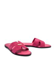 Women's fuchsia flip-flops BUTYD-0725D-5E(W26), diagonal product view on a white background.
