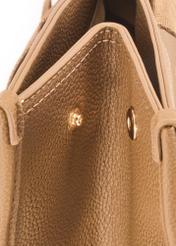 Large camel shopper bag TOREC-0977A-24(Z25), close-up of product detail, view on white background.