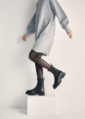 Women's black leather Chelsea boots BUTYD-1092-99(Z25), product view on the model's feet against a light background.