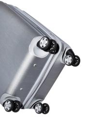 Set of 19'/24'/28' wheeled suitcases WALPC-0001-9X(W26), close-up view of the wheels on a white background.