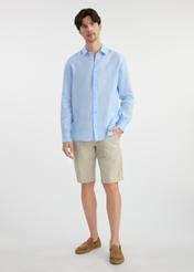 Light blue linen men's shirt KOSMT-0321-60(W25) - front view on a model on a white background. Full silhouette visible.