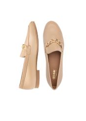 Women's dark beige leather moccasins with chain BUTYD-0914A-1B(W26), product view from above on white background.