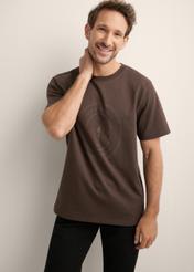 Men's brown cotton T-shirt with print TSHMT-0152-1I(Z26), front view of the product on the model. Half of the silhouette visible.