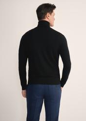 Men's black turtleneck sweater SWEMT-0185-99(Z25), back view of the product on the model. Half of the silhouette visible.