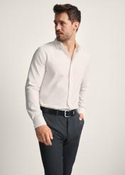 White men's shirt KOSMT-0334-12(Z25), front view of the product on the model. Half of the silhouette visible.