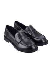 Women's leather moccasins in black BUTYD-1326-9F(Z26), diagonal product view on a white background.