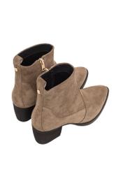Women's suede ankle boots in cool beige color BUTYD-1005A-1K(Z26), product view from the back on a white background.