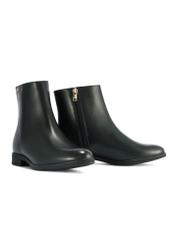 Black leather women's ankle boots BUTYD-1193-99(Z25) - side view of a pair of shoes on a white background.