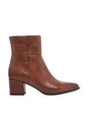 Women's leather ankle boots in cognac color BUTYD-1186-1F(Z26)